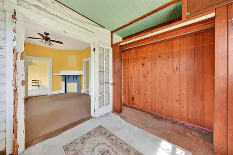 102 S Trowell Avenue Umatilla FL 32784