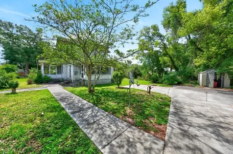 102 S Trowell Avenue Umatilla FL 32784