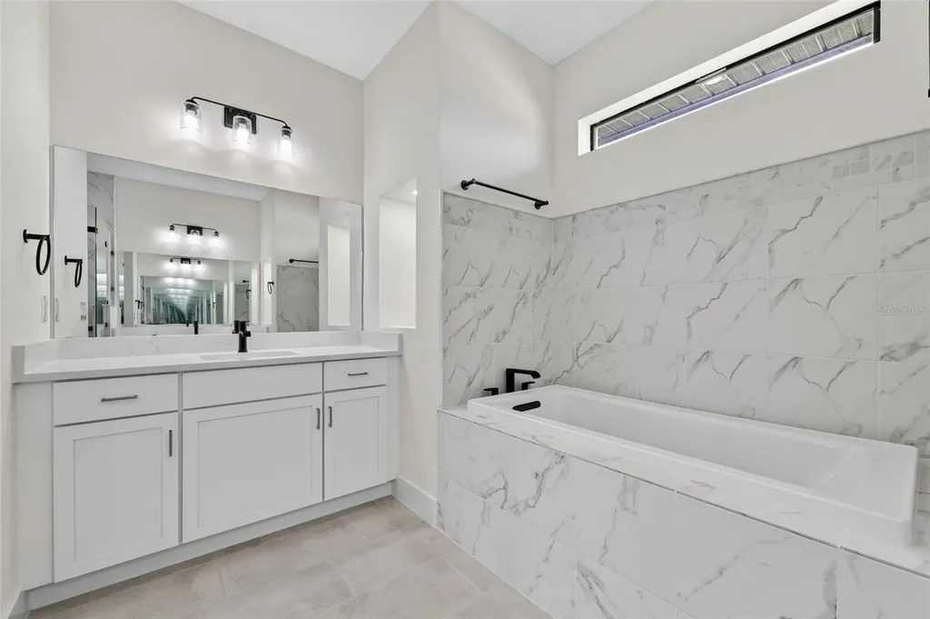 817 NW 38th Place Cape Coral FL 33993
