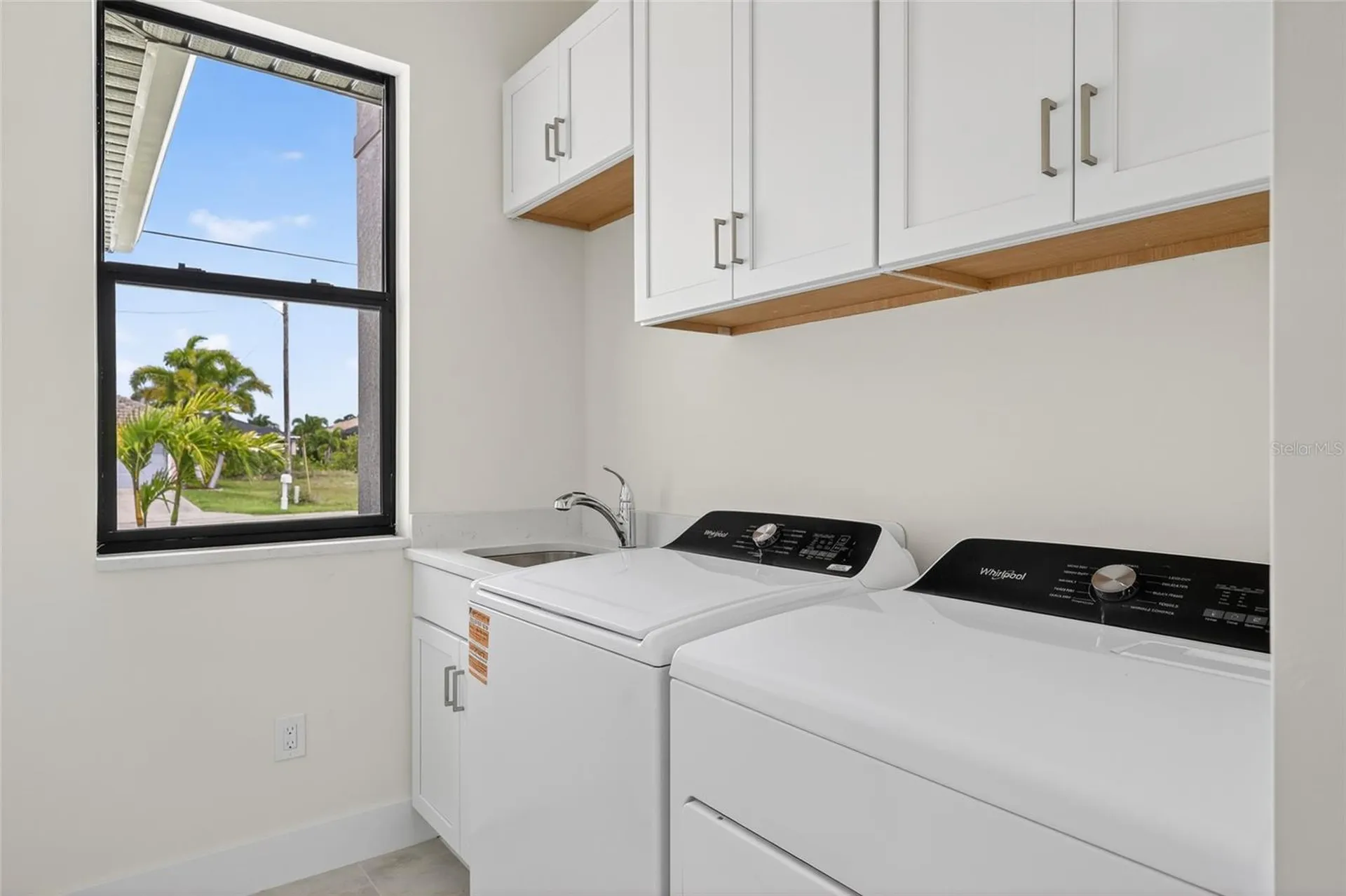 817 NW 38th Place Cape Coral FL 33993