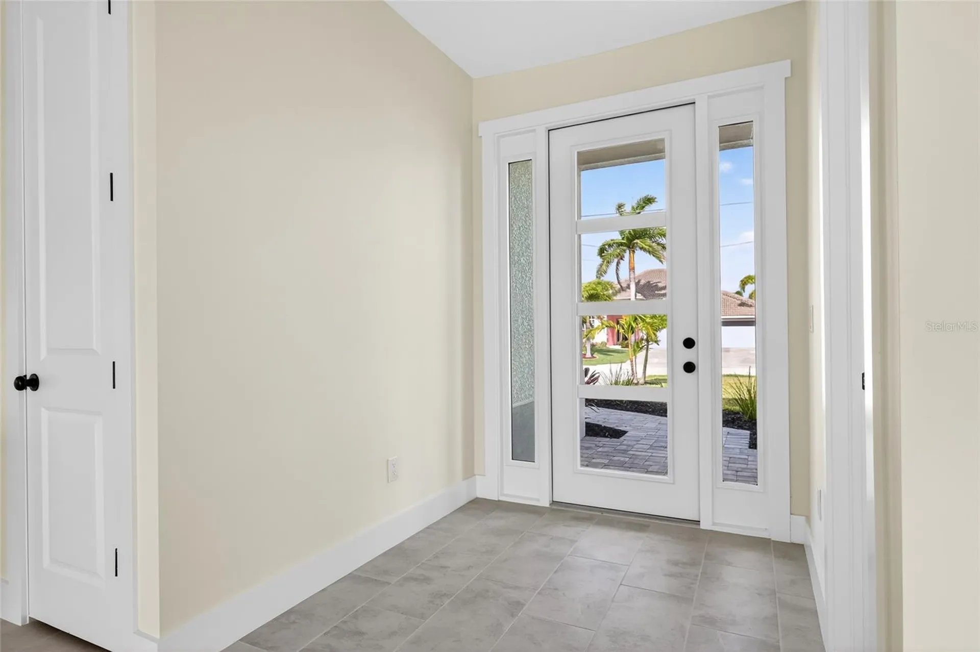 817 NW 38th Place Cape Coral FL 33993