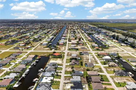 817 NW 38th Place Cape Coral FL 33993