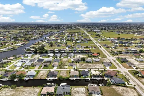 817 NW 38th Place Cape Coral FL 33993