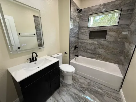 2027 SE 45 Terrace Gainesville FL 32641
