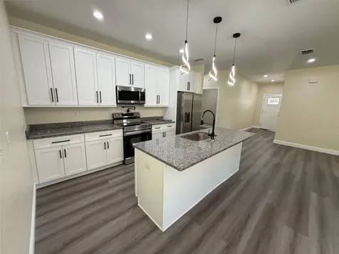 2027 SE 45 Terrace Gainesville FL 32641