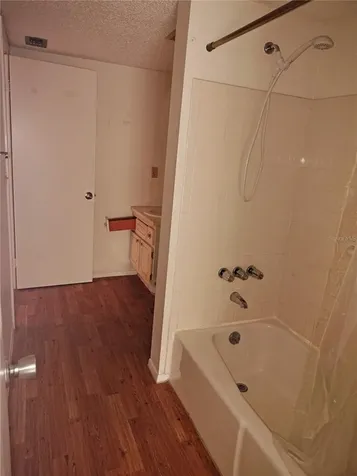 3737 Lake Bayshore Drive Bradenton FL 34205