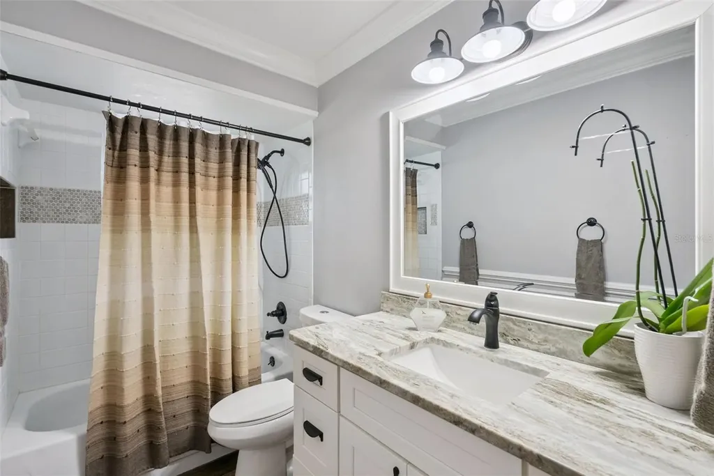 2530 E New York Avenue Deland FL 32724