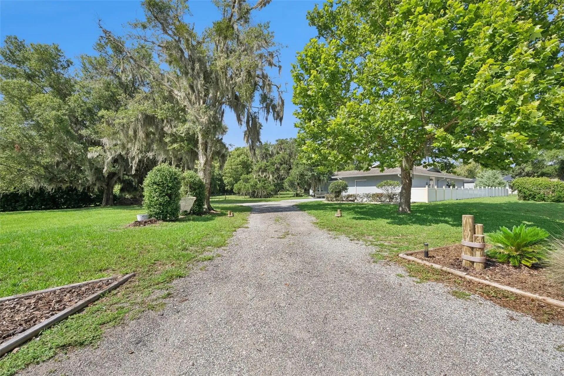 2530 E New York Avenue Deland FL 32724