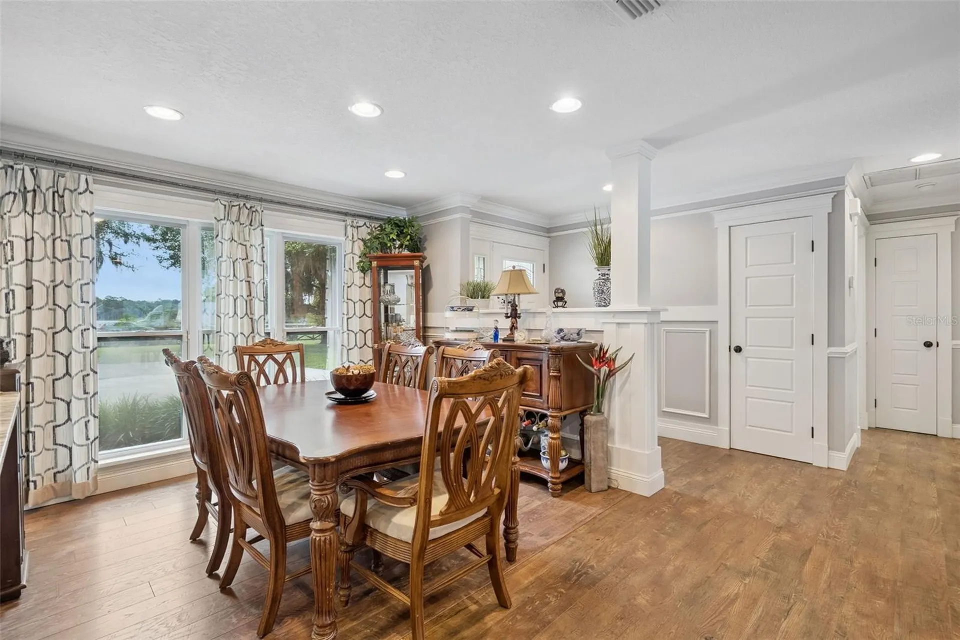 2530 E New York Avenue Deland FL 32724