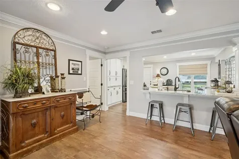 2530 E New York Avenue Deland FL 32724