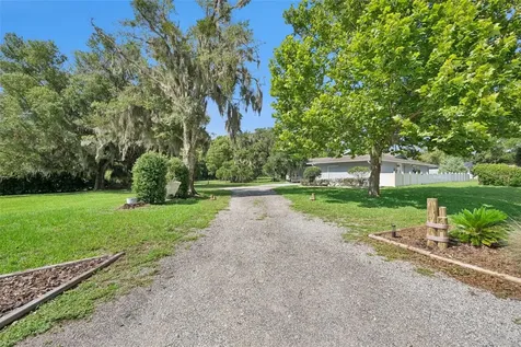 2530 E New York Avenue Deland FL 32724