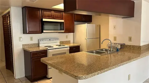 5015 Laguna Bay Circle Kissimmee FL 34746