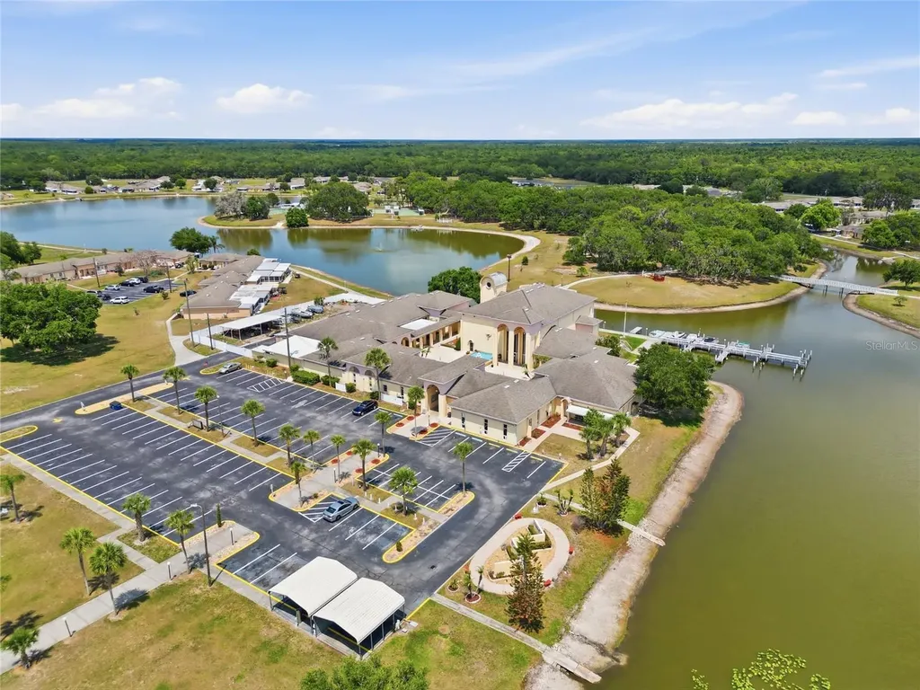 1513 Club Circle Lakeshore FL 33854