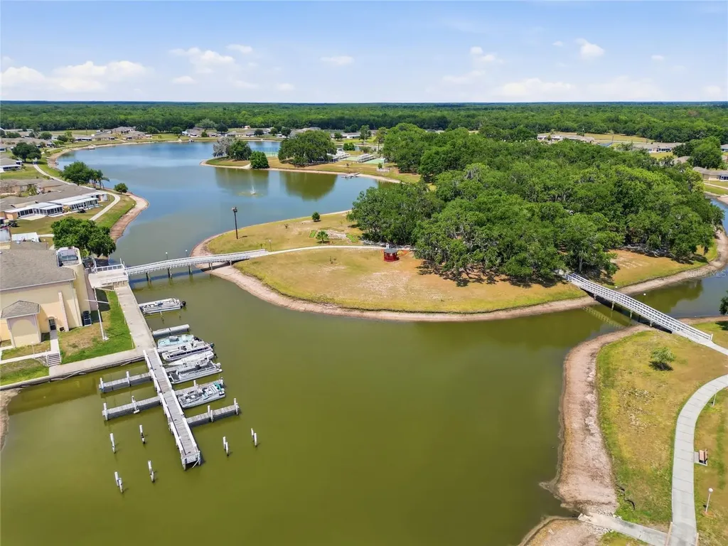 1513 Club Circle Lakeshore FL 33854