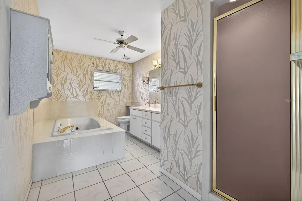 3911 16th Avenue N St Petersburg FL 33713