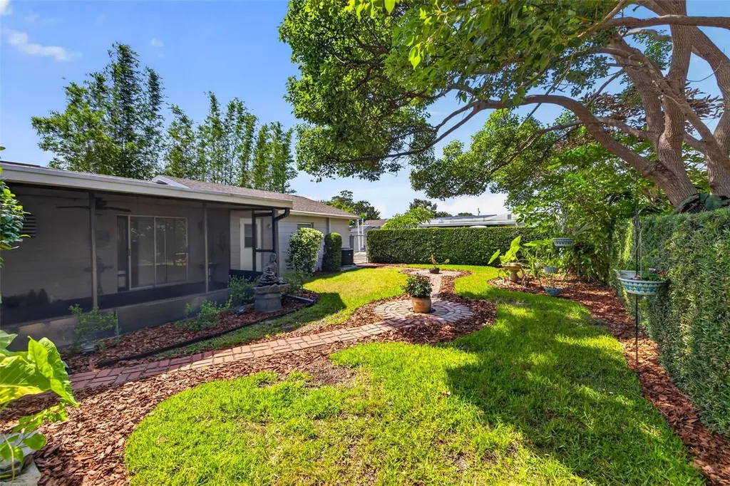 3911 16th Avenue N St Petersburg FL 33713