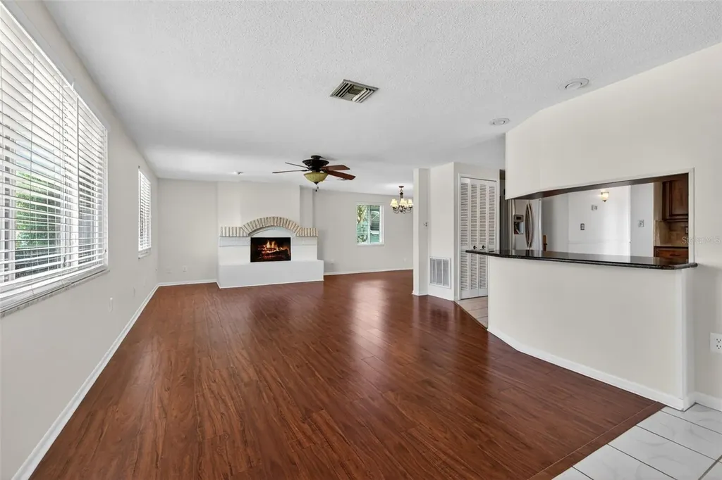 3911 16th Avenue N St Petersburg FL 33713