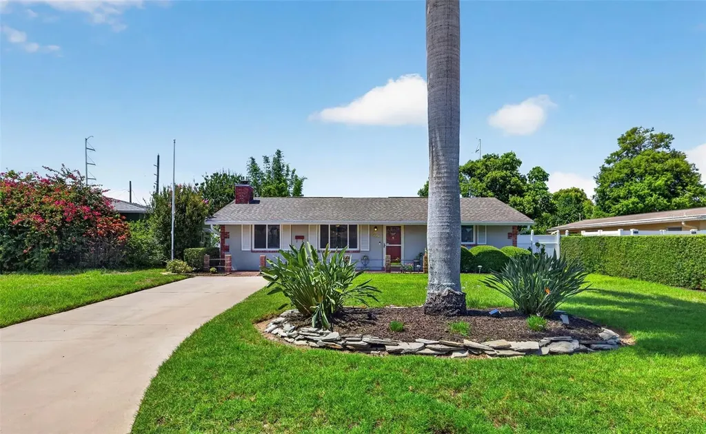 3911 16th Avenue N St Petersburg FL 33713