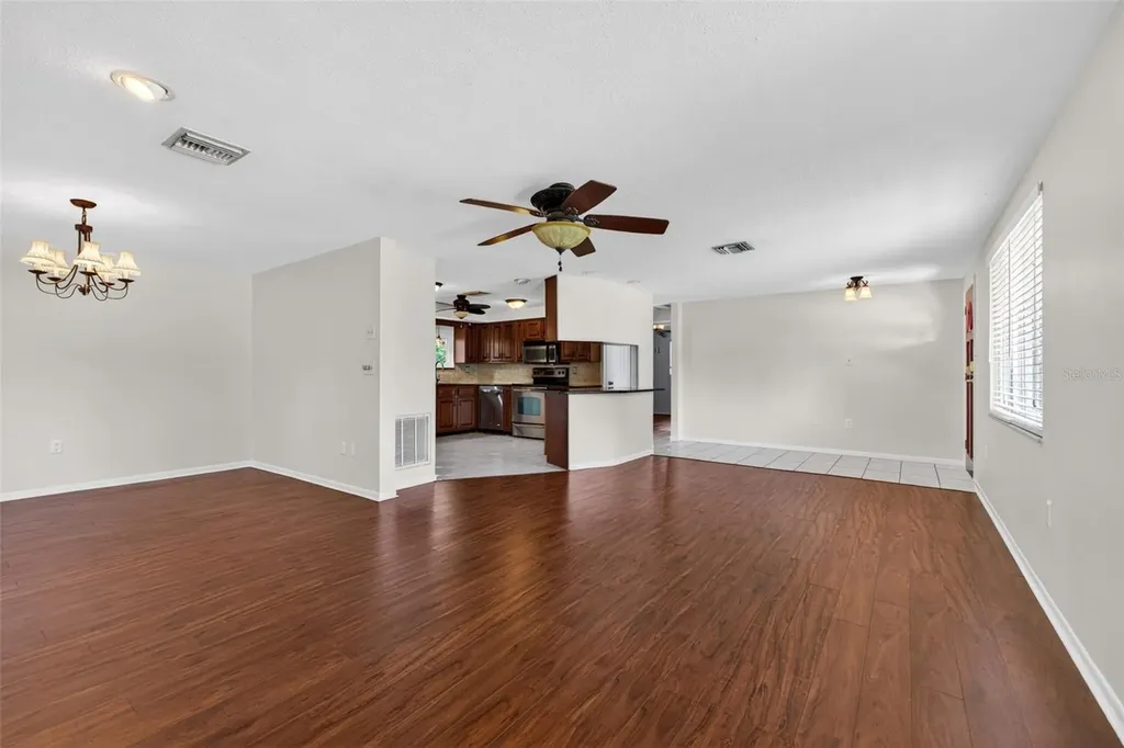 3911 16th Avenue N St Petersburg FL 33713