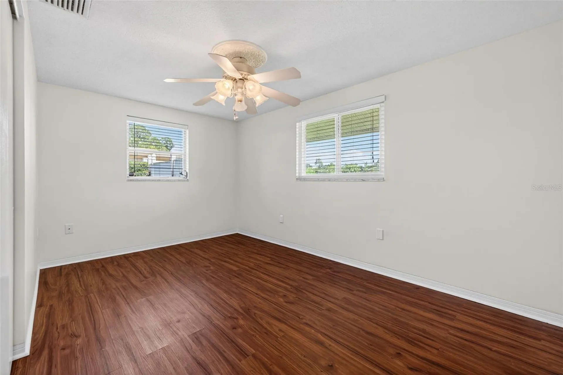 3911 16th Avenue N St Petersburg FL 33713