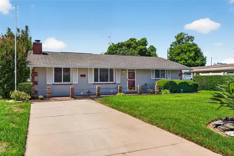 3911 16th Avenue N St Petersburg FL 33713