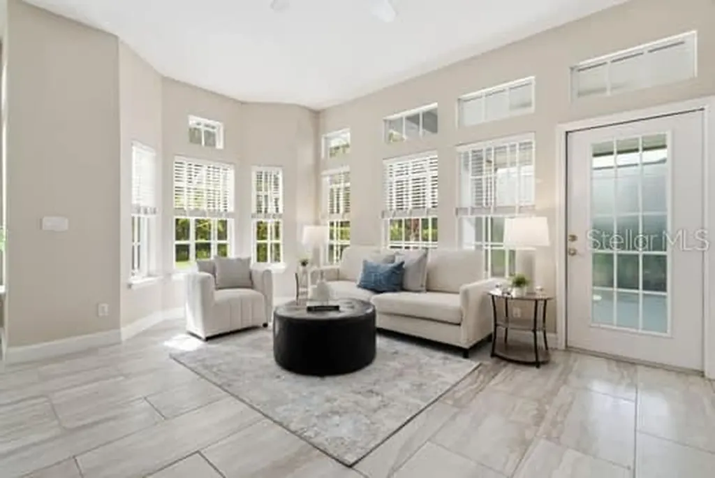 4415 Avenue Cannes Lutz FL 33558