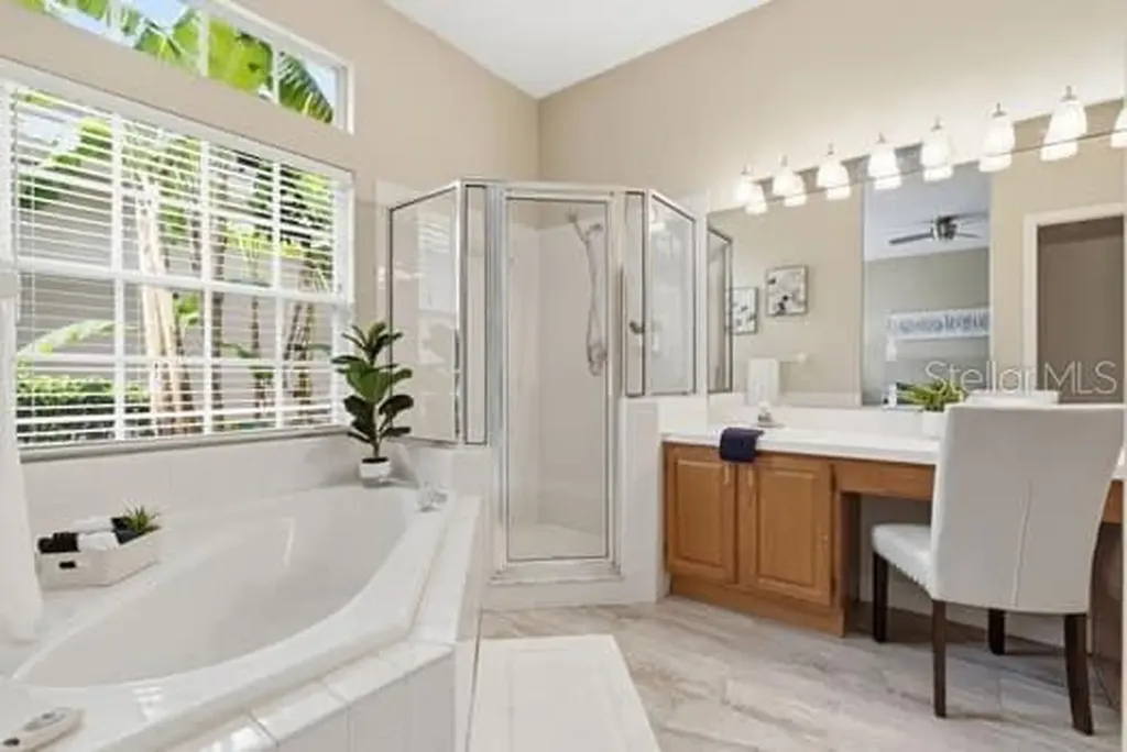 4415 Avenue Cannes Lutz FL 33558