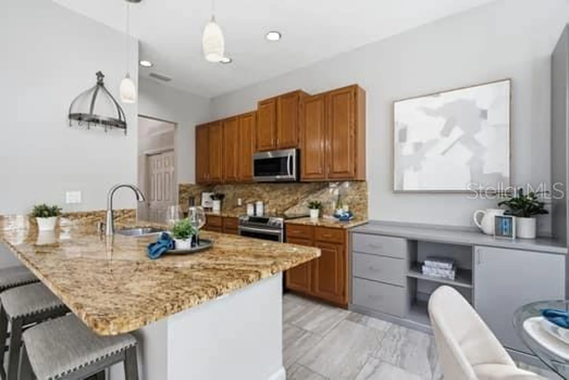4415 Avenue Cannes Lutz FL 33558