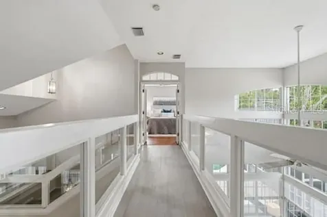 4415 Avenue Cannes Lutz FL 33558