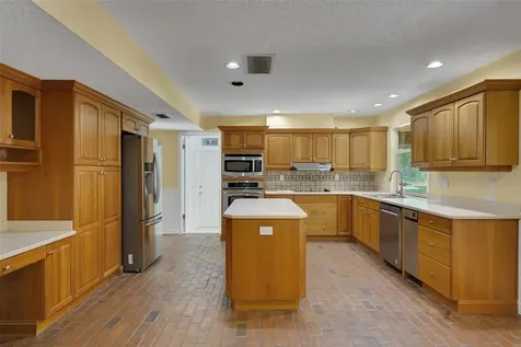 230 Hunters Trail Longwood FL 32779