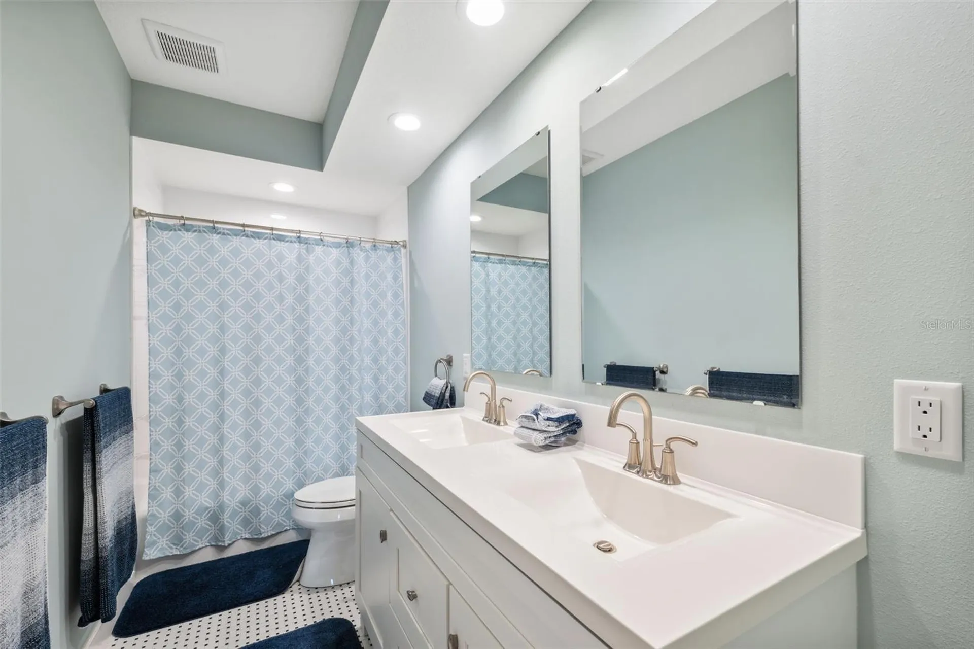 727 Key Royale Drive Holmes Beach FL 34217