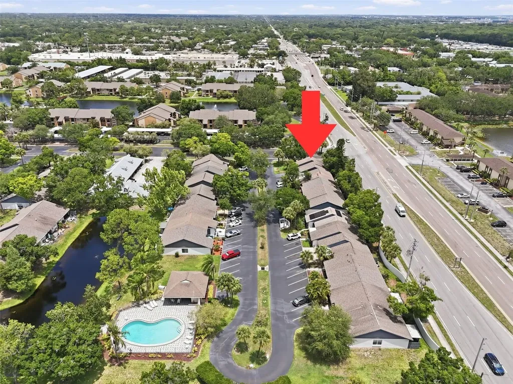 561 Laguna Vista Court Largo FL 33771