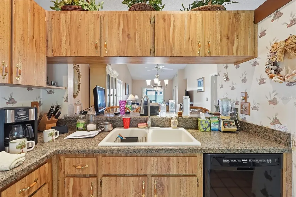 561 Laguna Vista Court Largo FL 33771