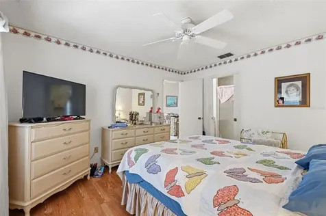 561 Laguna Vista Court Largo FL 33771