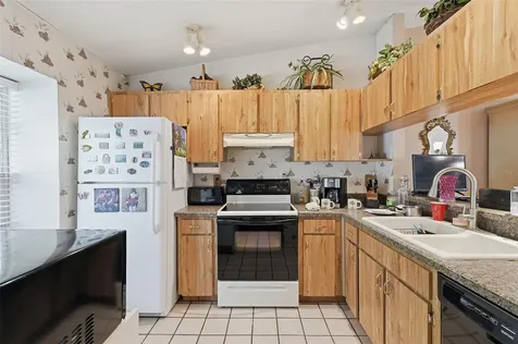 561 Laguna Vista Court Largo FL 33771