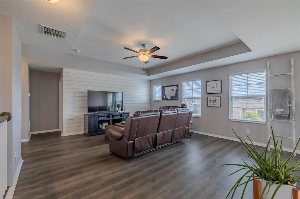 1686 Cherry Walk Road Lutz FL 33558