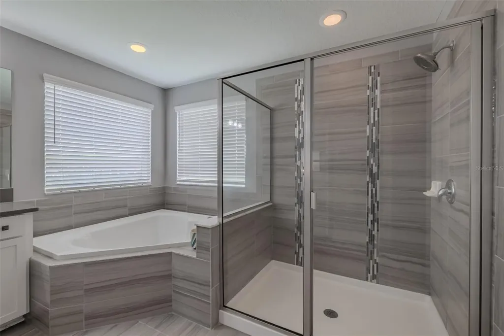 1686 Cherry Walk Road Lutz FL 33558