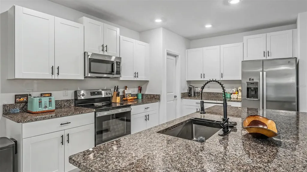 2063 Old Pasture Lane Lakeland FL 33801