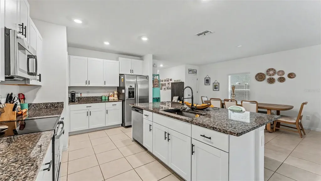 2063 Old Pasture Lane Lakeland FL 33801