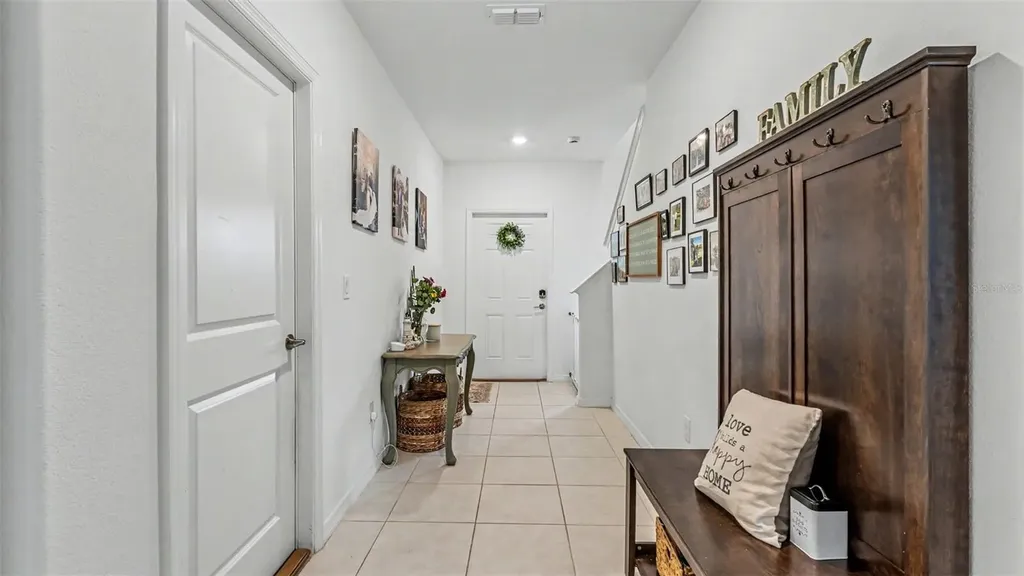 2063 Old Pasture Lane Lakeland FL 33801