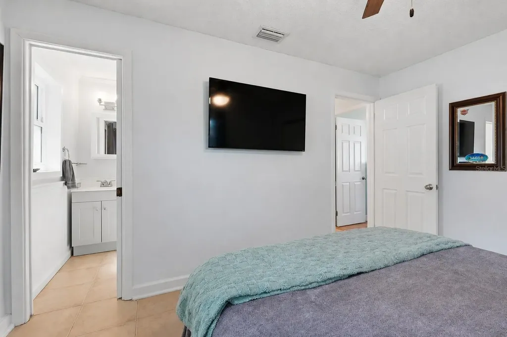 961 Lexington Drive Dunedin FL 34698