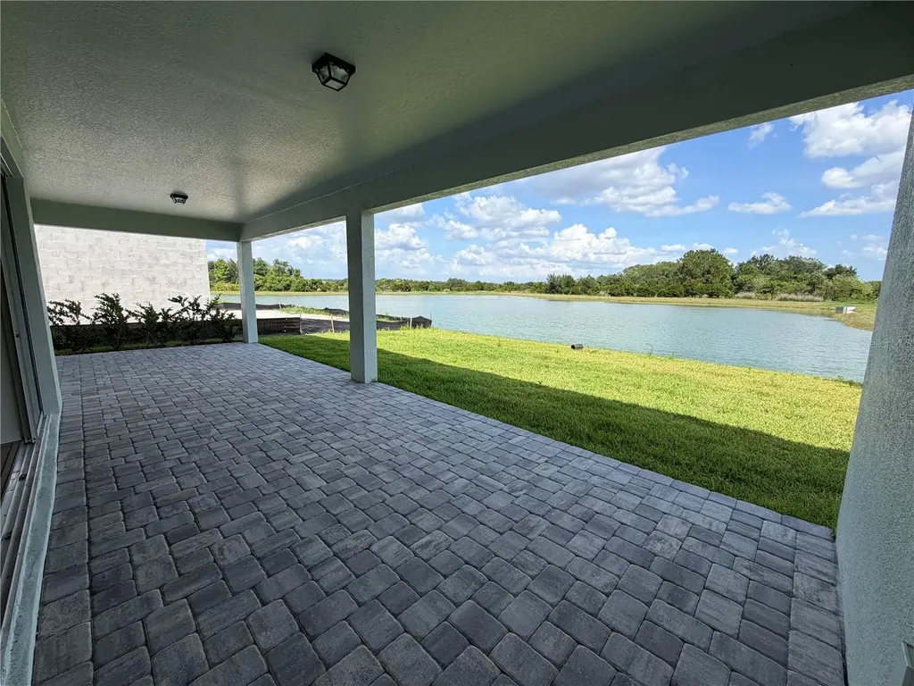 6888 Gilly Shadow Street Wesley Chapel FL 33545