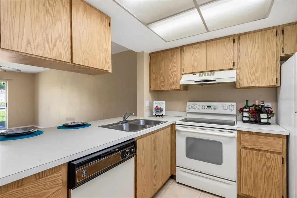 12538 SW Kingsway Circle Lake Suzy FL 34269