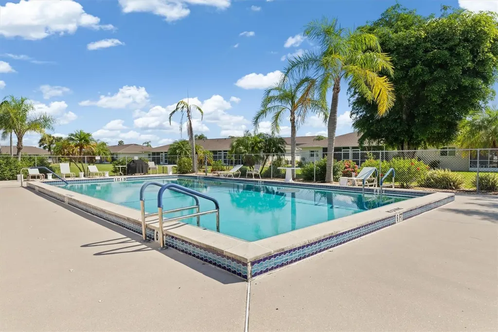 12538 SW Kingsway Circle Lake Suzy FL 34269