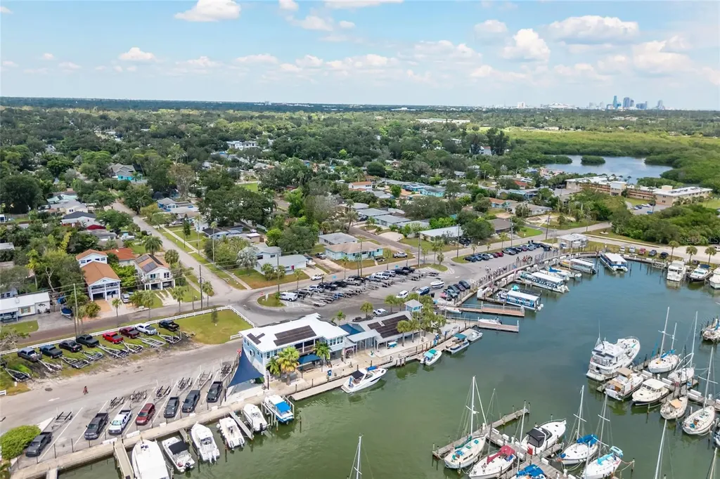 2800 Tifton Street S Gulfport FL 33711
