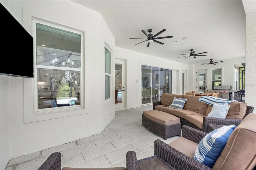 9227 Tillinghast Drive Tampa FL 33626