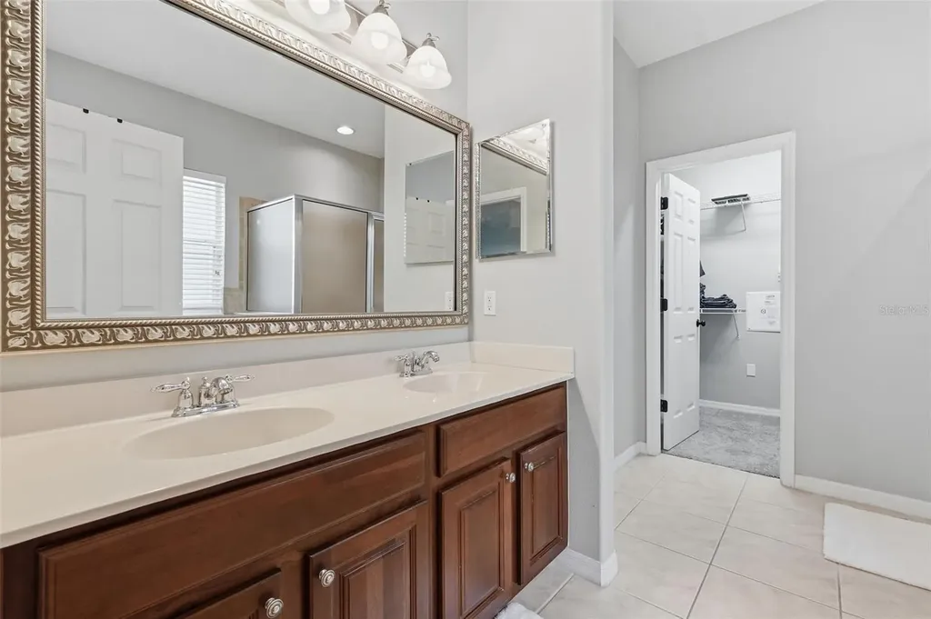 8836 Cameron Crest Drive Tampa FL 33626
