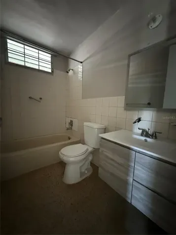 E-20 Calle 4 Santa Rosa Caguas PR 00725