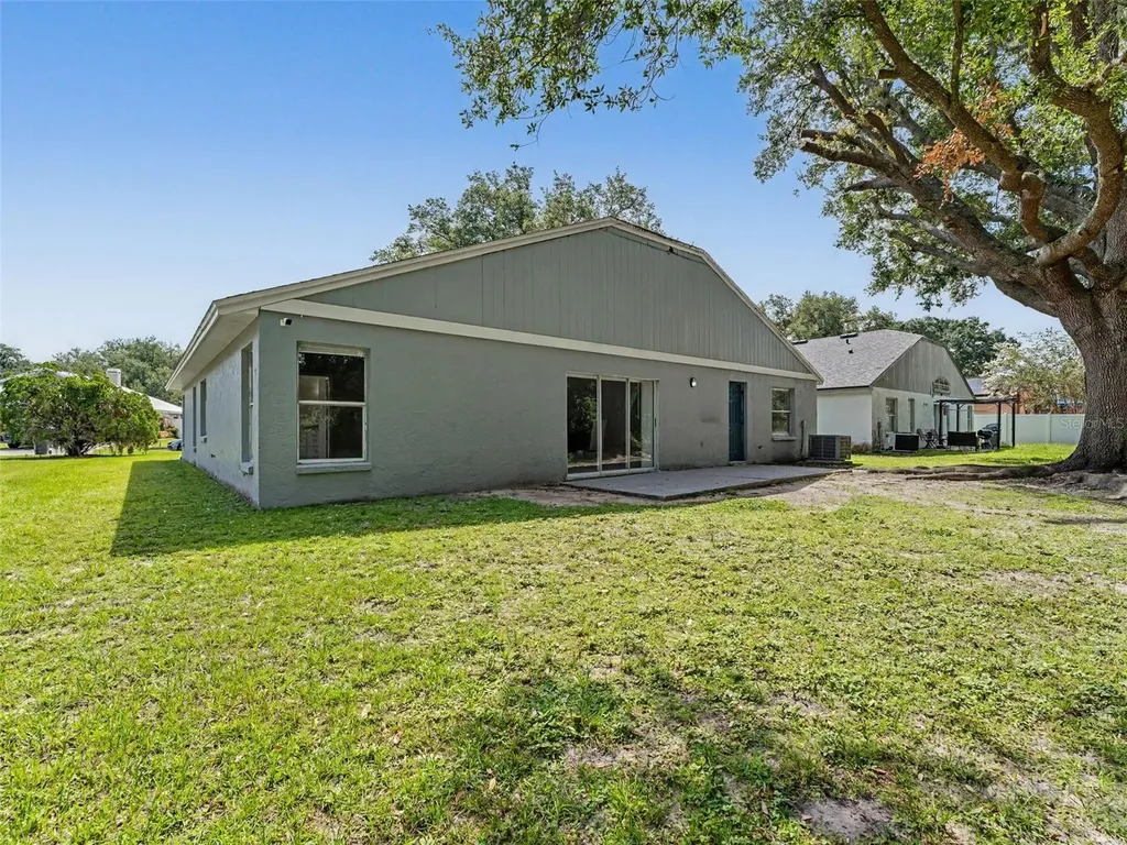 1328 Gangplank Drive Valrico FL 33594
