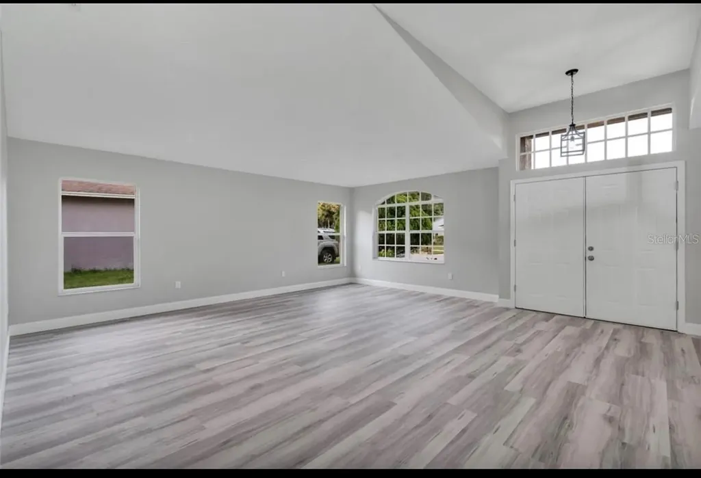 1328 Gangplank Drive Valrico FL 33594
